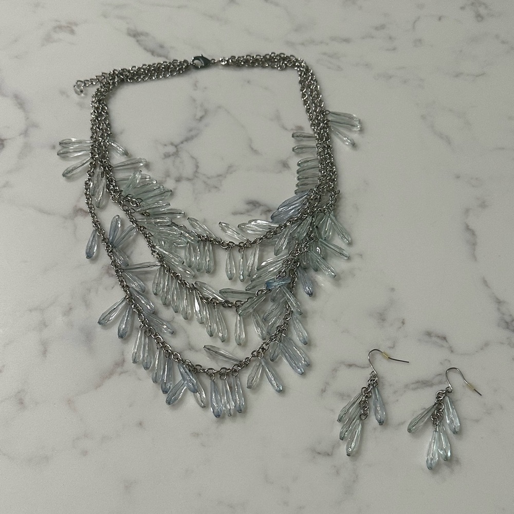 Earrings and necklace set